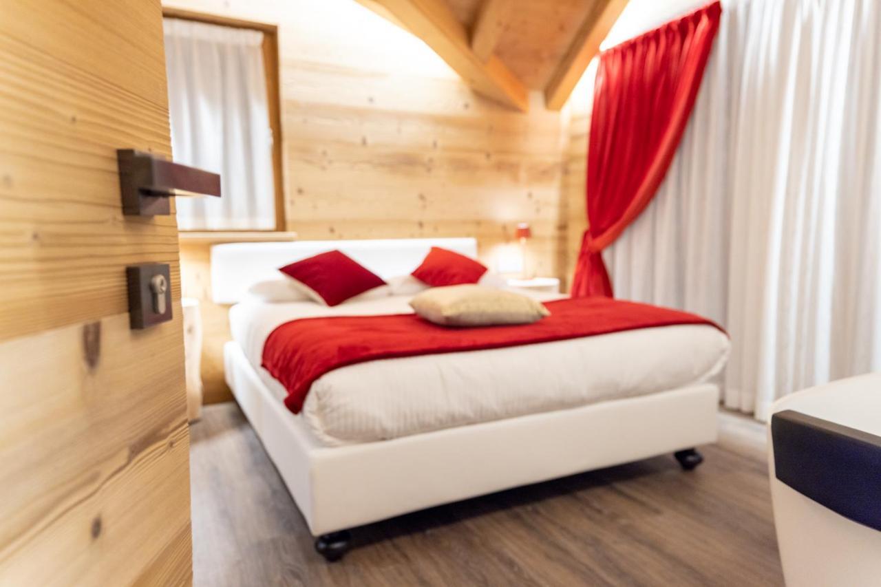 Chalet Imbosc'Che - 5 Beautiful Rooms In Charming B&B Λιβίνιο Εξωτερικό φωτογραφία